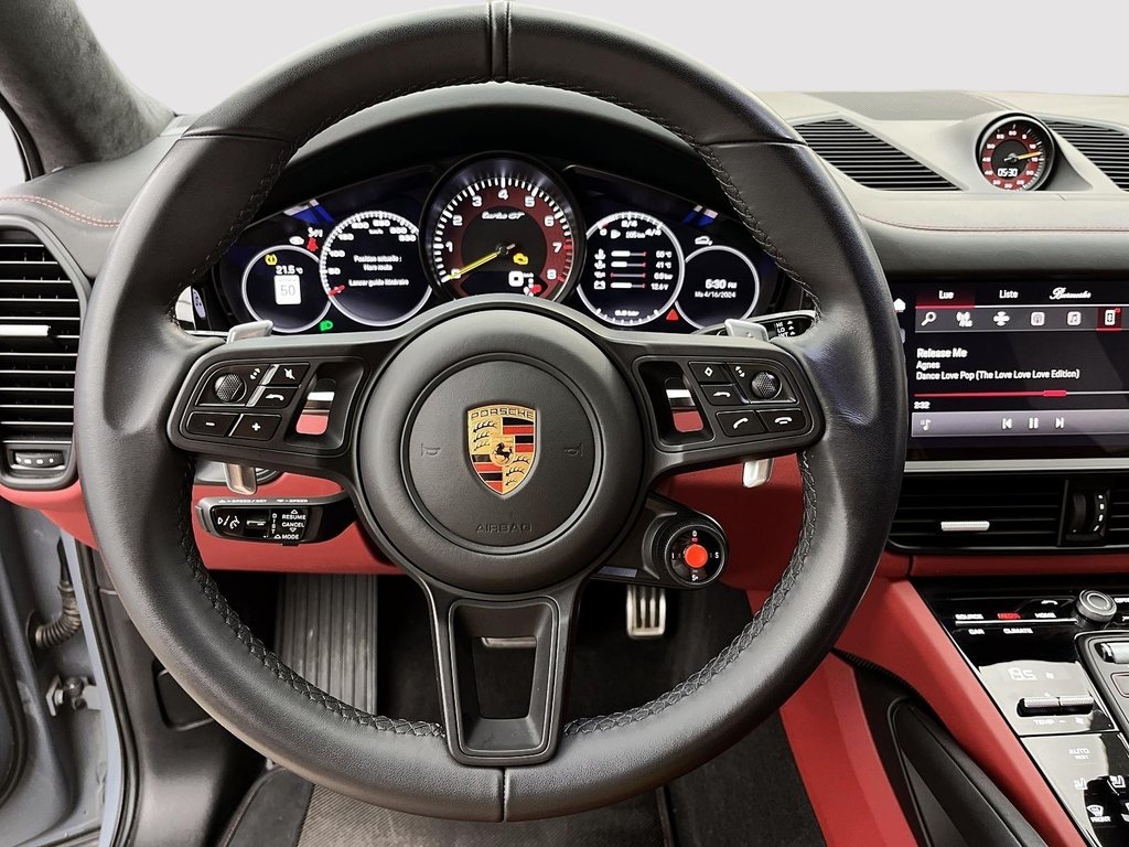 2022  Cayenne Turbo GT Coupe MSRP $242,950 in Laval, Quebec - 15 - w1024h768px