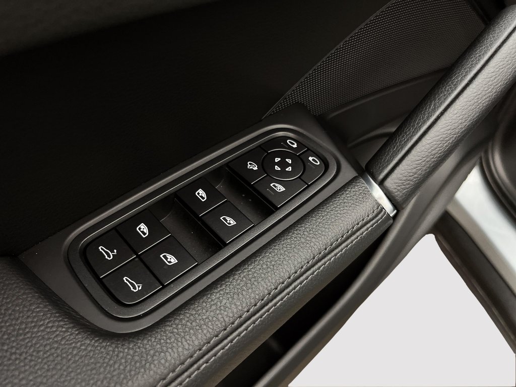 Porsche Cayenne Coupe Premium Package 2022 à Laval, Québec - 26 - w1024h768px