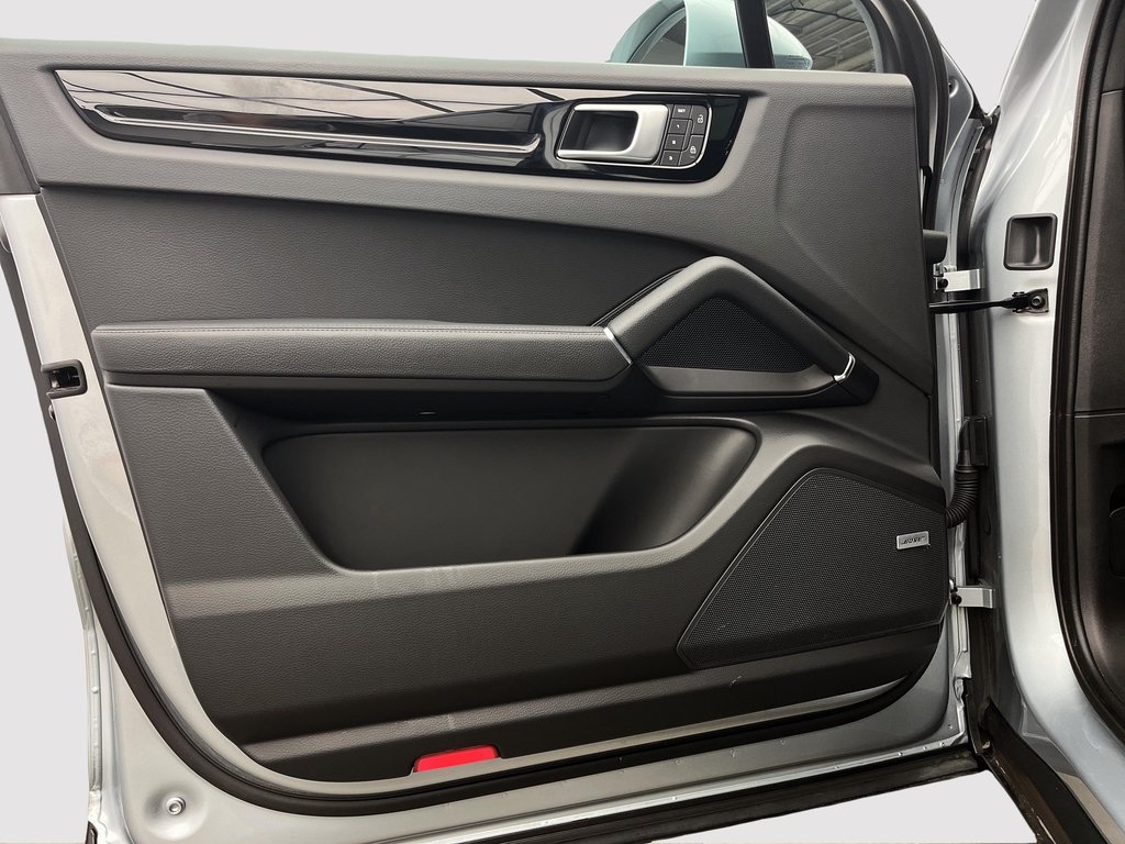Porsche Cayenne Coupe Premium Package 2022 à Laval, Québec - 25 - w1024h768px