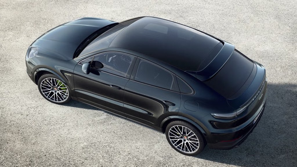 Porsche Cayenne E-Hybrid Coupe AWD 2022 à Laval, Québec - 4 - w1024h768px