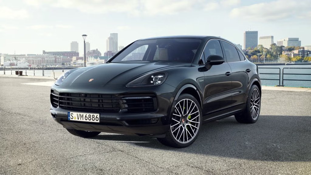 Porsche Cayenne E-Hybrid Coupe AWD 2022 à Laval, Québec - 1 - w1024h768px