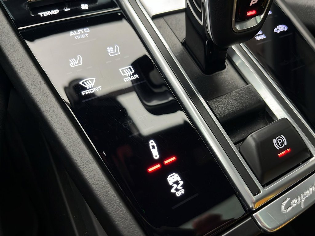 Porsche Cayenne  2022 à Laval, Québec - 22 - w1024h768px