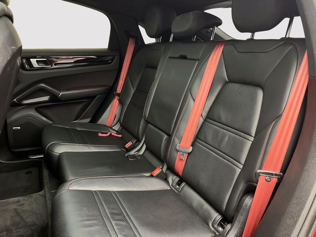 Porsche Cayenne  2022 à Laval, Québec - 26 - w1024h768px
