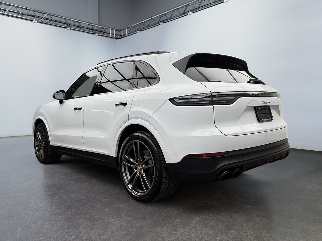 Cayenne Platinum Edition AWD 2023 à Laval, Québec - 3 - w1024h768px