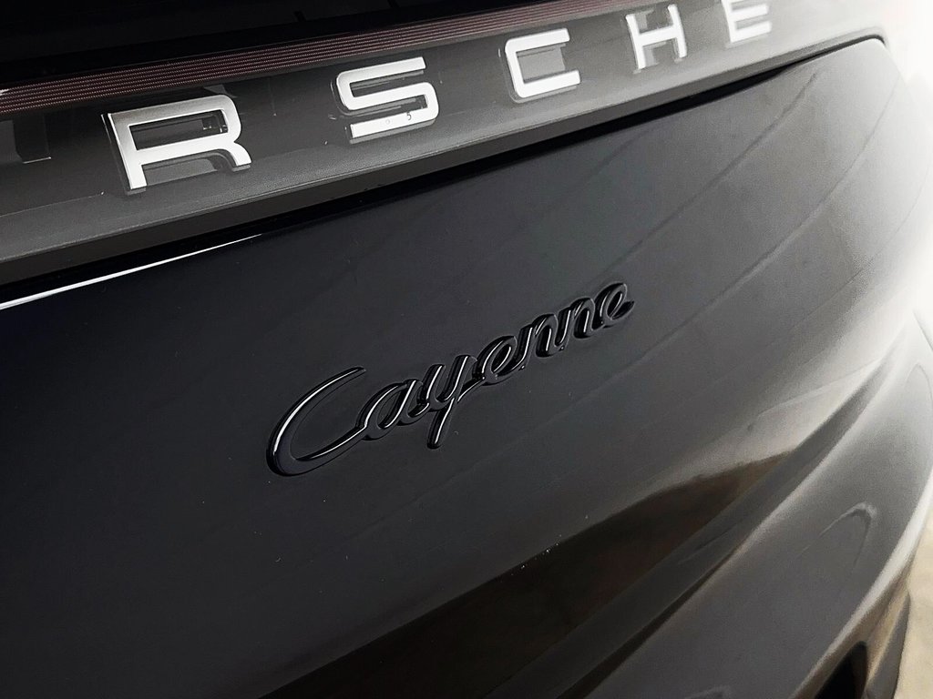 Porsche Cayenne Coupe Adaptive Cruise Control 2023 à Laval, Québec - 11 - w1024h768px