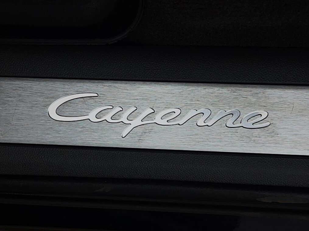 Porsche Cayenne Coupe Adaptive Cruise Control 2023 à Laval, Québec - 32 - w1024h768px