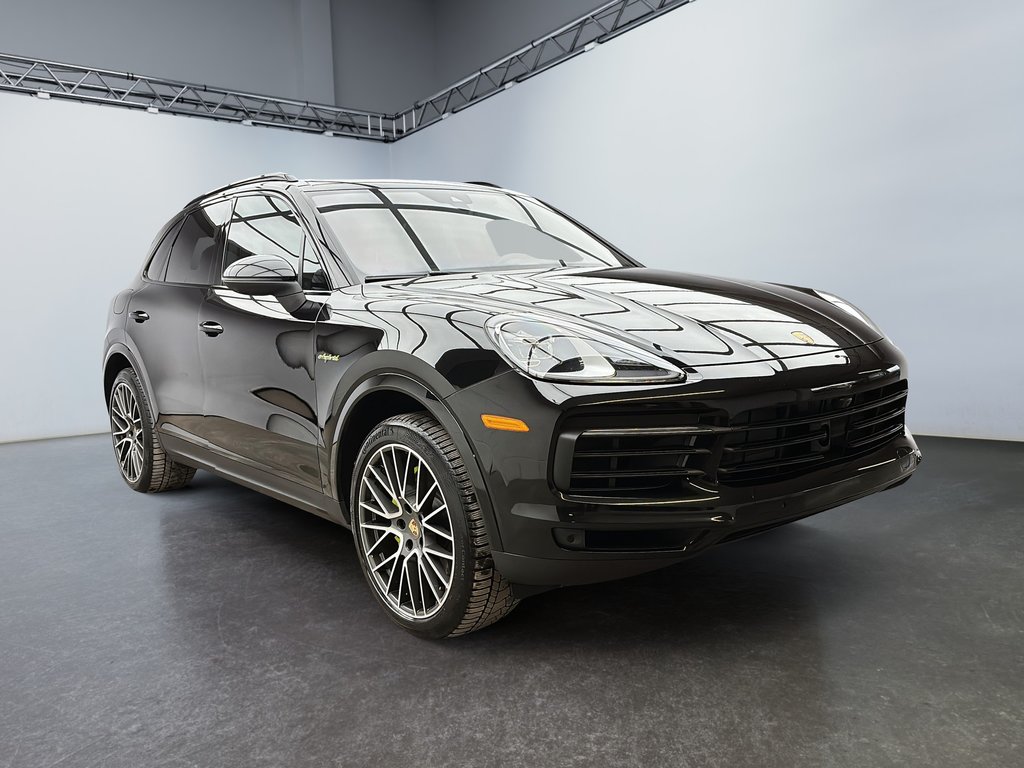 Porsche Cayenne E-Hybrid  Premium Package 2023 à Laval, Québec - 7 - w1024h768px
