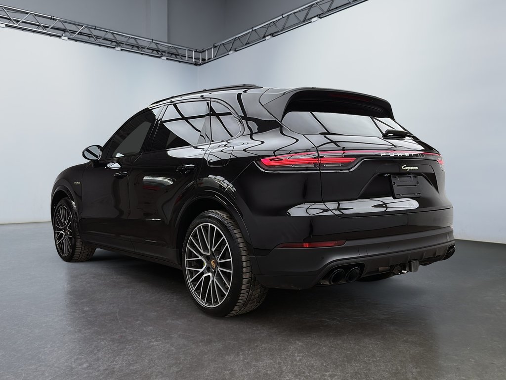 Porsche Cayenne E-Hybrid  Premium Package 2023 à Laval, Québec - 3 - w1024h768px