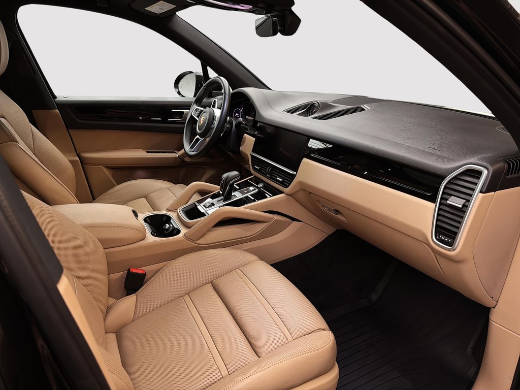 Porsche Cayenne Premium Package, 21 2023 à Laval, Québec - 26 - w1024h768px