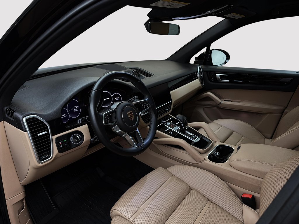 Porsche Cayenne Premium Package, 21 2023 à Laval, Québec - 13 - w1024h768px