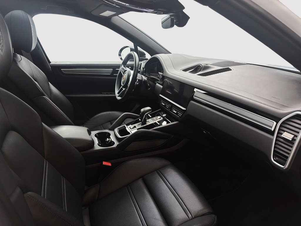 2023 Porsche Cayenne Platinum Edition E-Hybrid Coupe AWD in Laval, Quebec - 24 - w1024h768px
