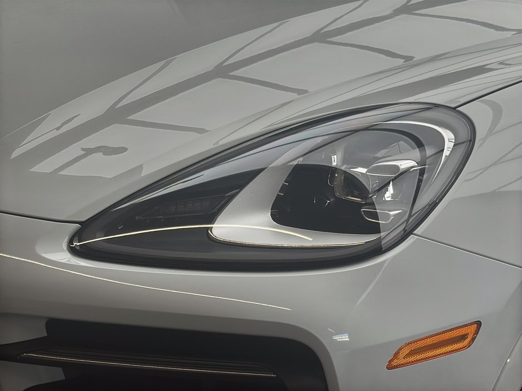 2023 Porsche Cayenne Platinum Edition E-Hybrid Coupe AWD in Laval, Quebec - 9 - w1024h768px