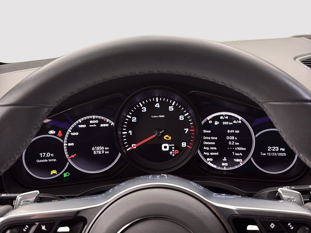 Porsche Cayenne Premium Package 2023 à Laval, Québec - 18 - w1024h768px