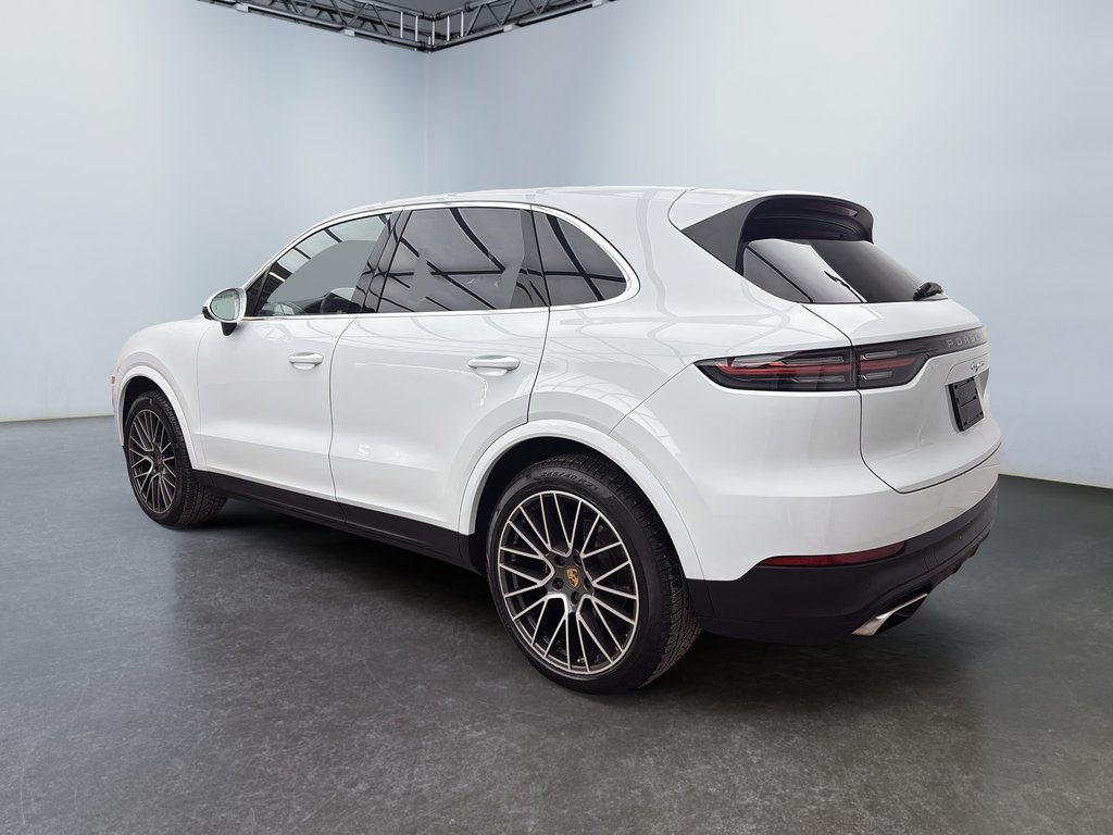 Porsche Cayenne Premium Package 2023 à Laval, Québec - 3 - w1024h768px