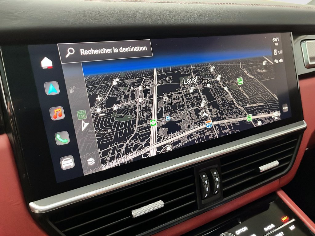 Porsche Cayenne  2023 à Laval, Québec - 23 - w1024h768px