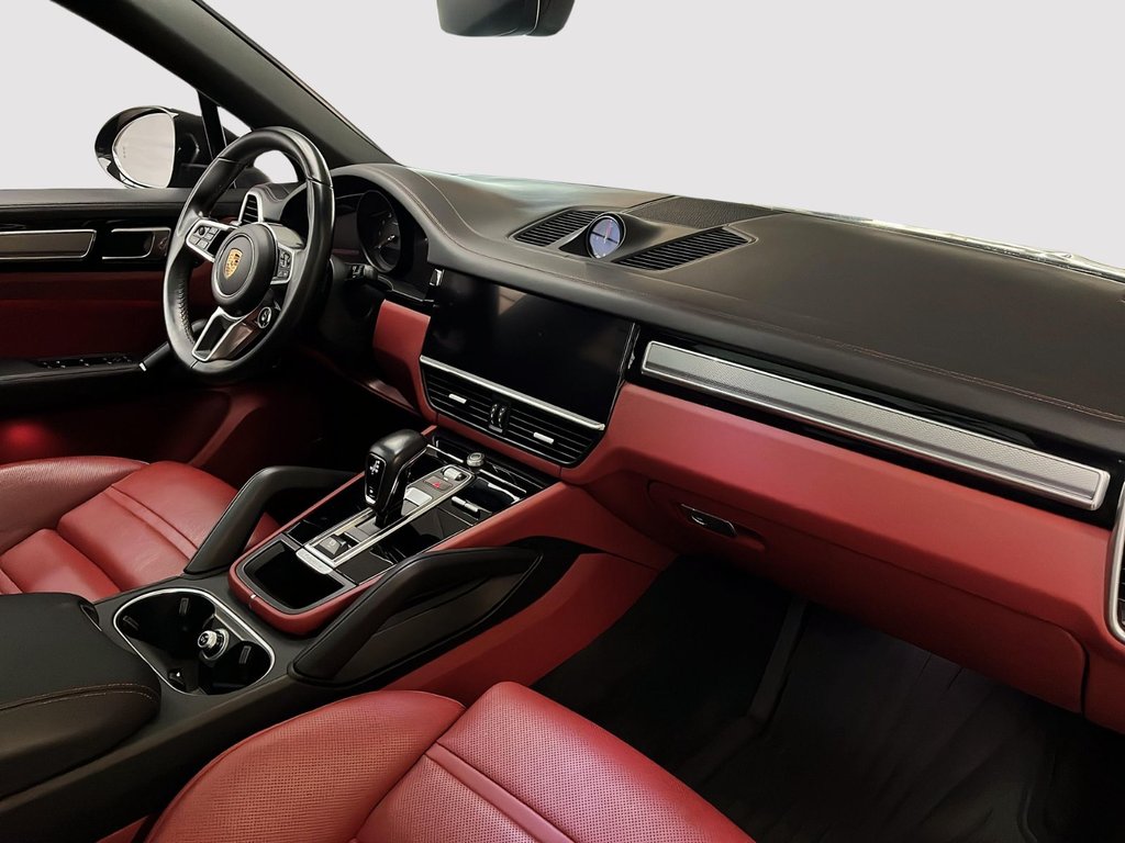 Porsche Cayenne  2023 à Laval, Québec - 24 - w1024h768px