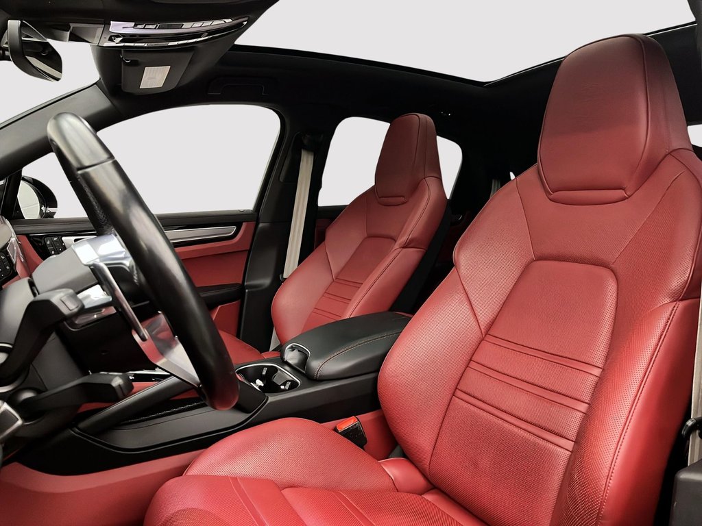 Porsche Cayenne  2023 à Laval, Québec - 13 - w1024h768px