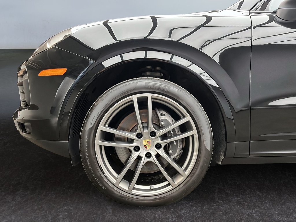 Porsche Cayenne  2023 à Laval, Québec - 10 - w1024h768px