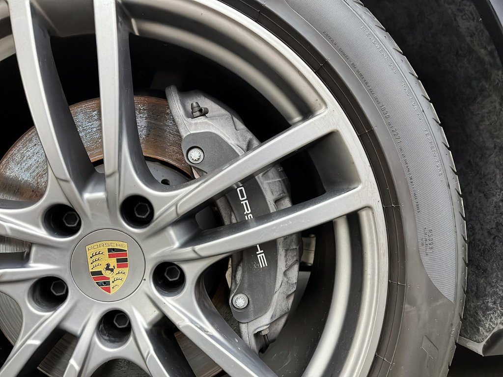 Porsche Cayenne  2023 à Laval, Québec - 11 - w1024h768px
