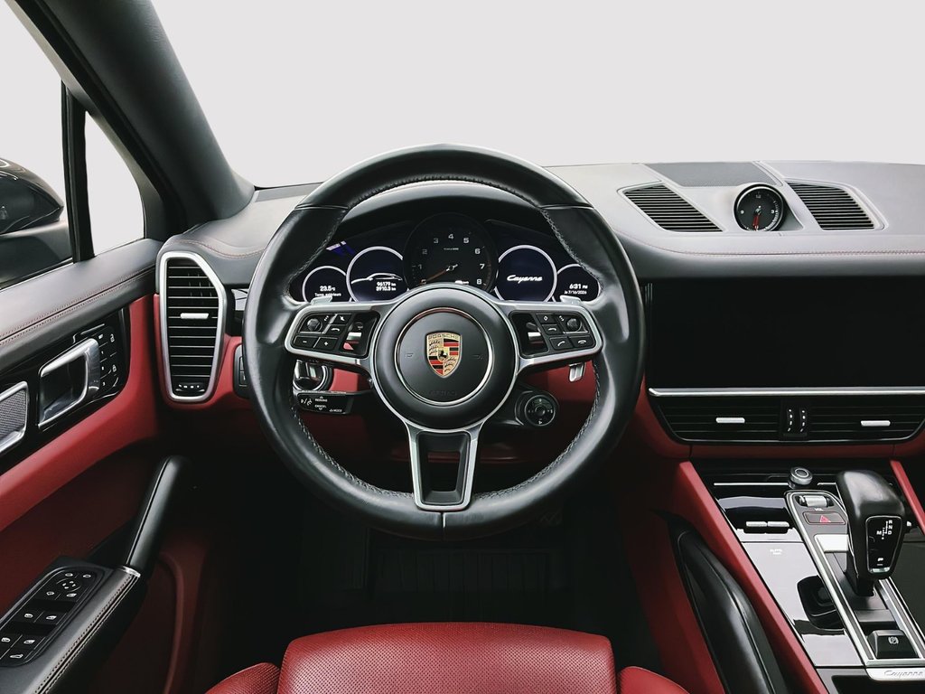 Porsche Cayenne  2023 à Laval, Québec - 14 - w1024h768px