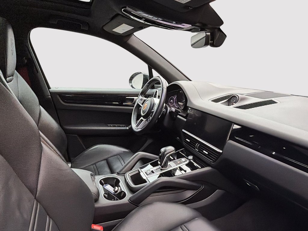 Porsche Cayenne  2023 à Laval, Québec - 26 - w1024h768px