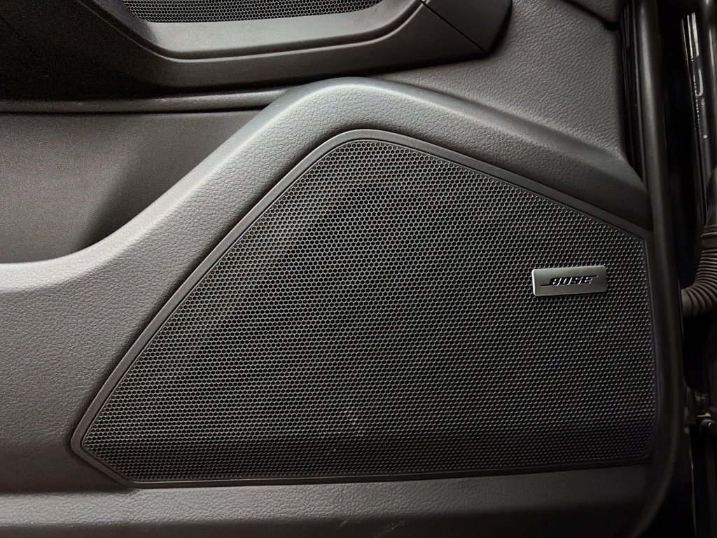 Porsche Cayenne  2023 à Laval, Québec - 30 - w1024h768px