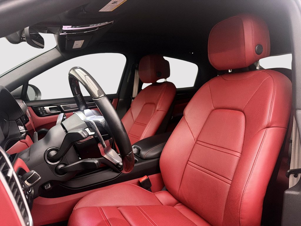 2023 Porsche Cayenne in Laval, Quebec - 13 - w1024h768px