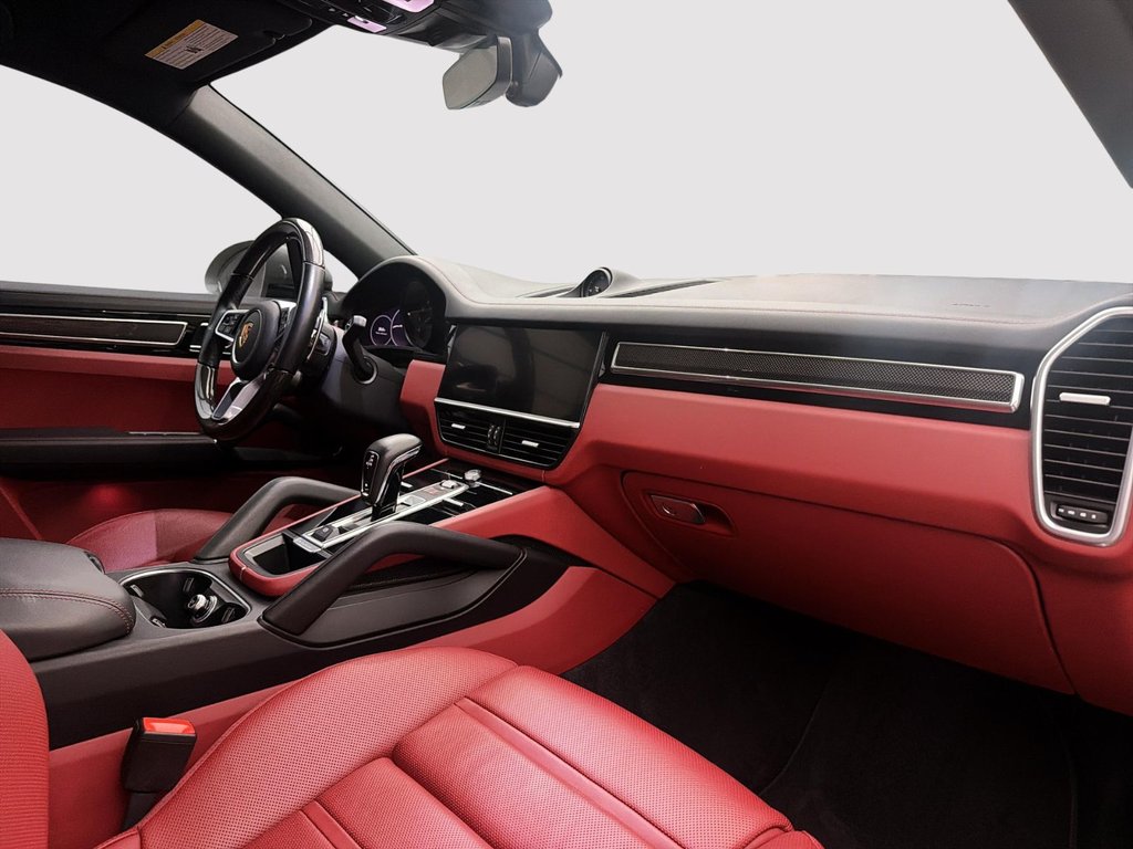 2023 Porsche Cayenne in Laval, Quebec - 23 - w1024h768px