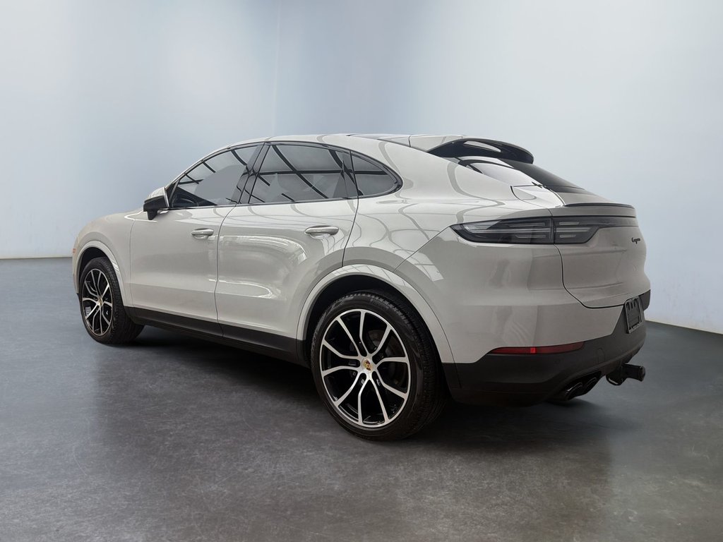 2023 Porsche Cayenne in Laval, Quebec - 3 - w1024h768px