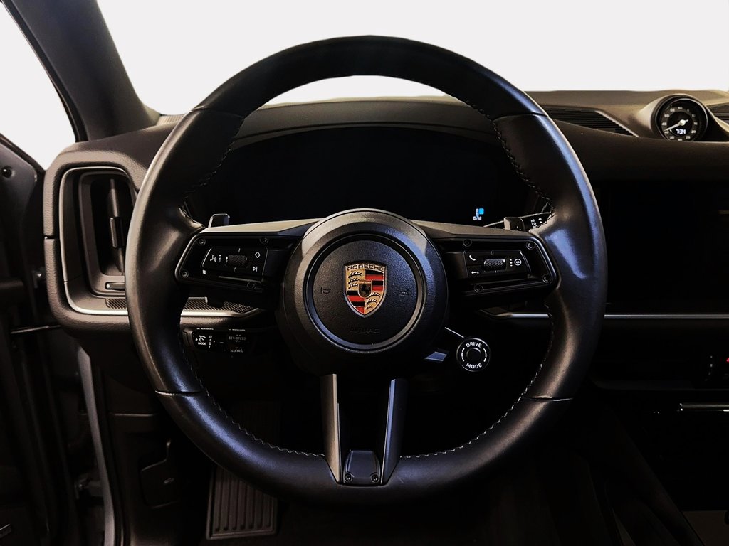 Porsche Cayenne Premium Package Plus 2024 à Laval, Québec - 18 - w1024h768px