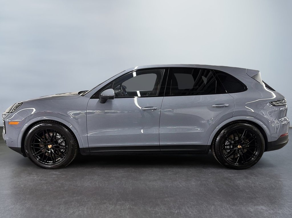 Porsche Cayenne Premium Package Plus 2024 à Laval, Québec - 2 - w1024h768px