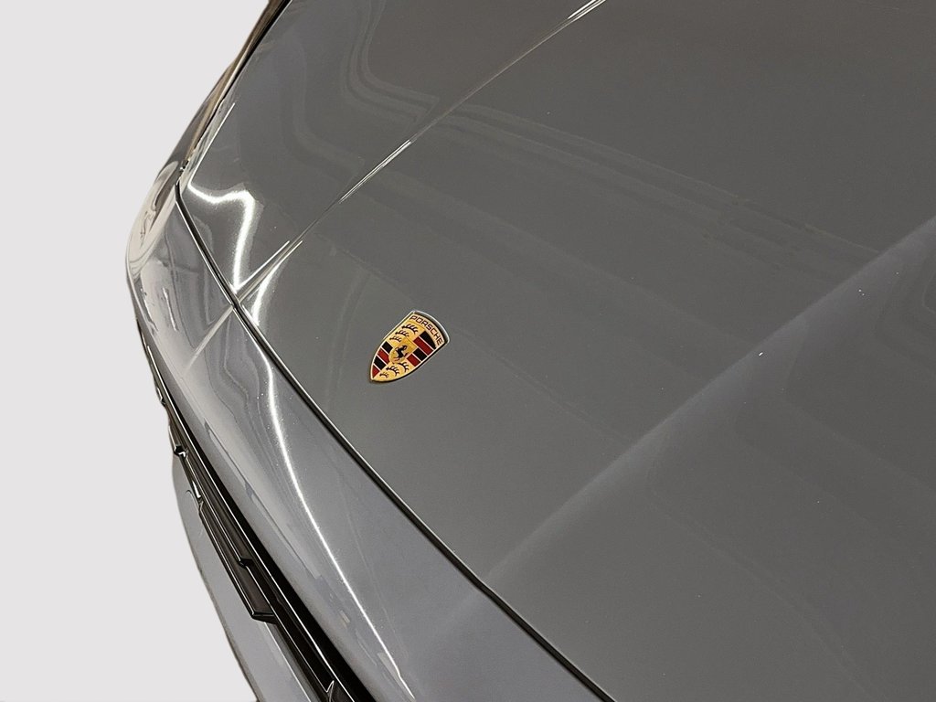 Porsche Cayenne Premium Package Plus 2024 à Laval, Québec - 9 - w1024h768px