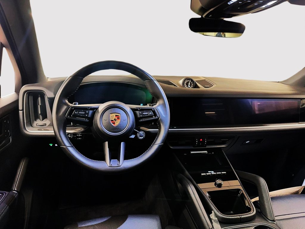 Porsche Cayenne Premium Package Plus 2024 à Laval, Québec - 16 - w1024h768px