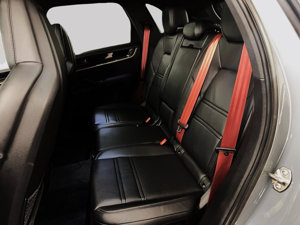 Porsche Cayenne Premium Package Plus 2024 à Laval, Québec - 25 - w1024h768px