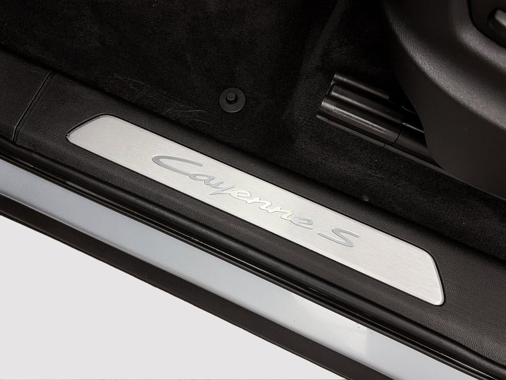 Porsche Cayenne S Sport Exhaust System 2024 à Laval, Québec - 28 - w1024h768px