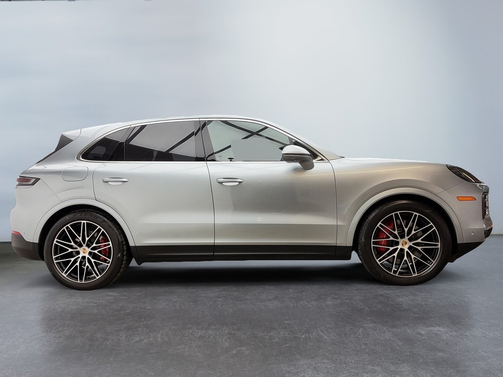 Porsche Cayenne S Sport Exhaust System 2024 à Laval, Québec - 6 - w1024h768px