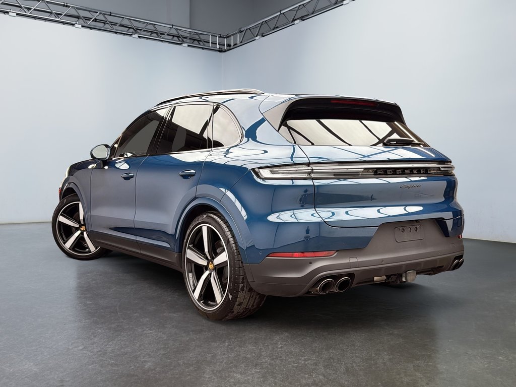 Porsche Cayenne Prem. pack plus, Sport Exhaust System 2024 à Laval, Québec - 3 - w1024h768px