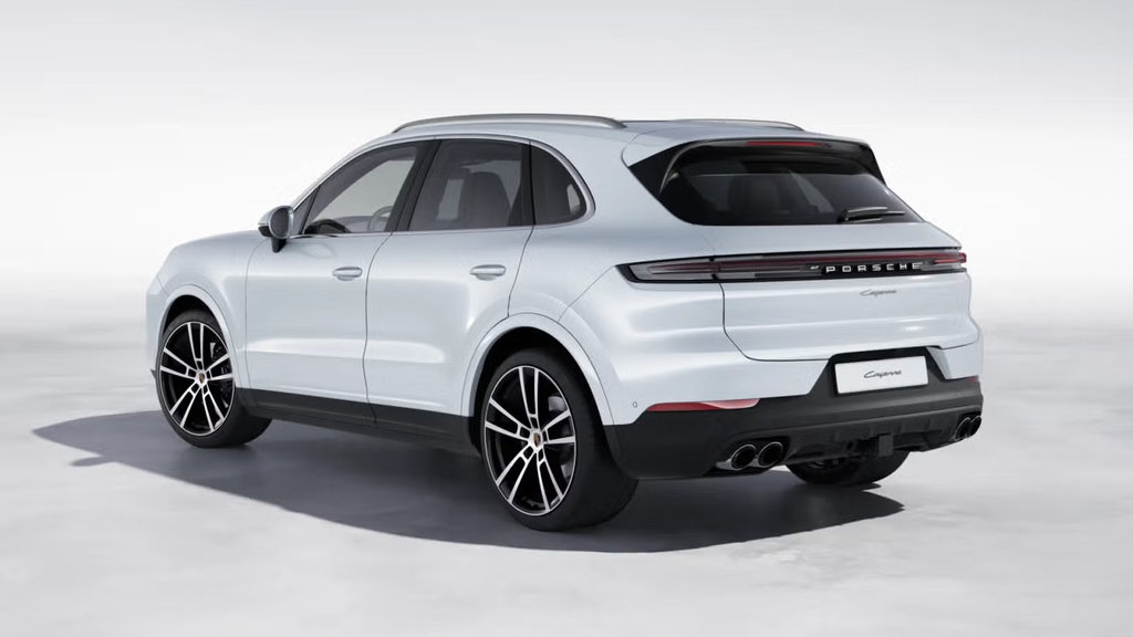 2024 Porsche Cayenne AWD in Laval, Quebec - 3 - w1024h768px