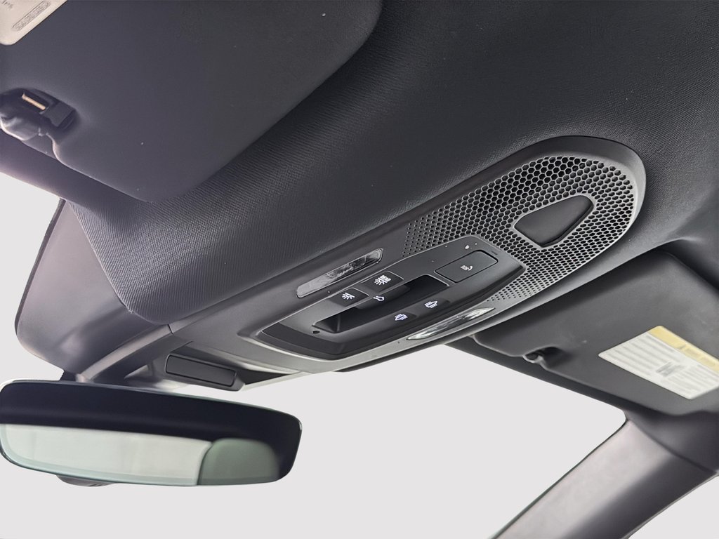 2024 Porsche Cayenne Premium Package Plus in Laval, Quebec - 20 - w1024h768px