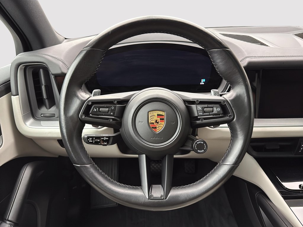 2024 Porsche Cayenne Premium Package Plus in Laval, Quebec - 15 - w1024h768px
