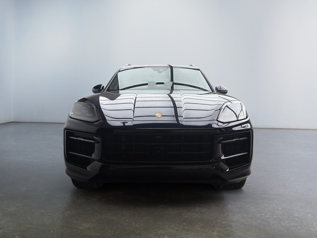 Porsche Cayenne Premium Package Plus 2024 à Laval, Québec - 6 - w1024h768px