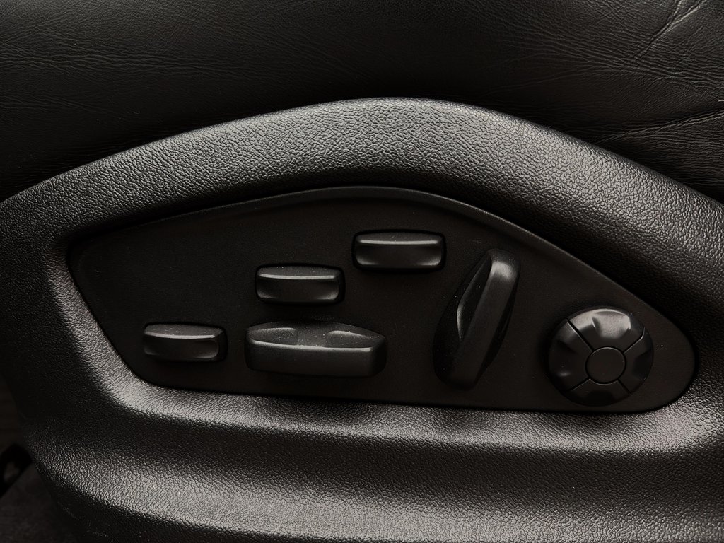 Porsche Cayenne Premium Package Plus 2024 à Laval, Québec - 25 - w1024h768px