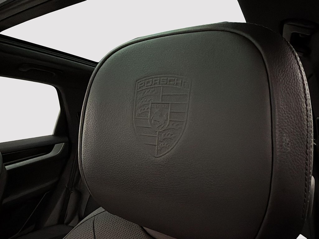 Porsche Cayenne AWD 2024 à Laval, Québec - 23 - w1024h768px