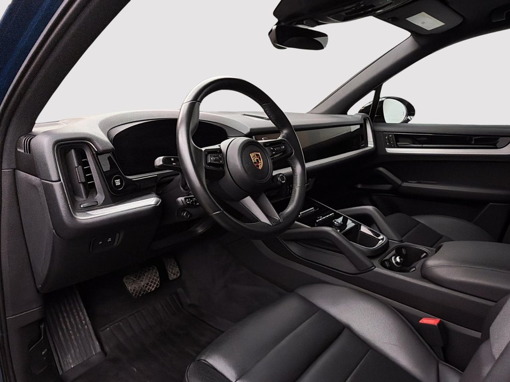 Porsche Cayenne AWD 2024 à Laval, Québec - 13 - w1024h768px
