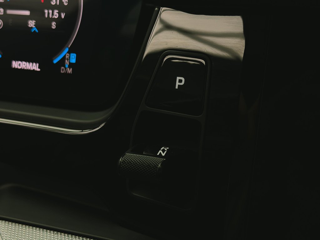 2024 Porsche Cayenne S AWD in Laval, Quebec - 19 - w1024h768px