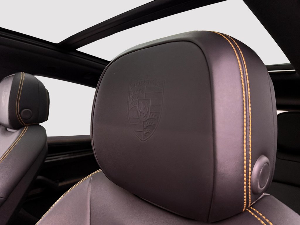 2024 Porsche Cayenne in Laval, Quebec - 23 - w1024h768px