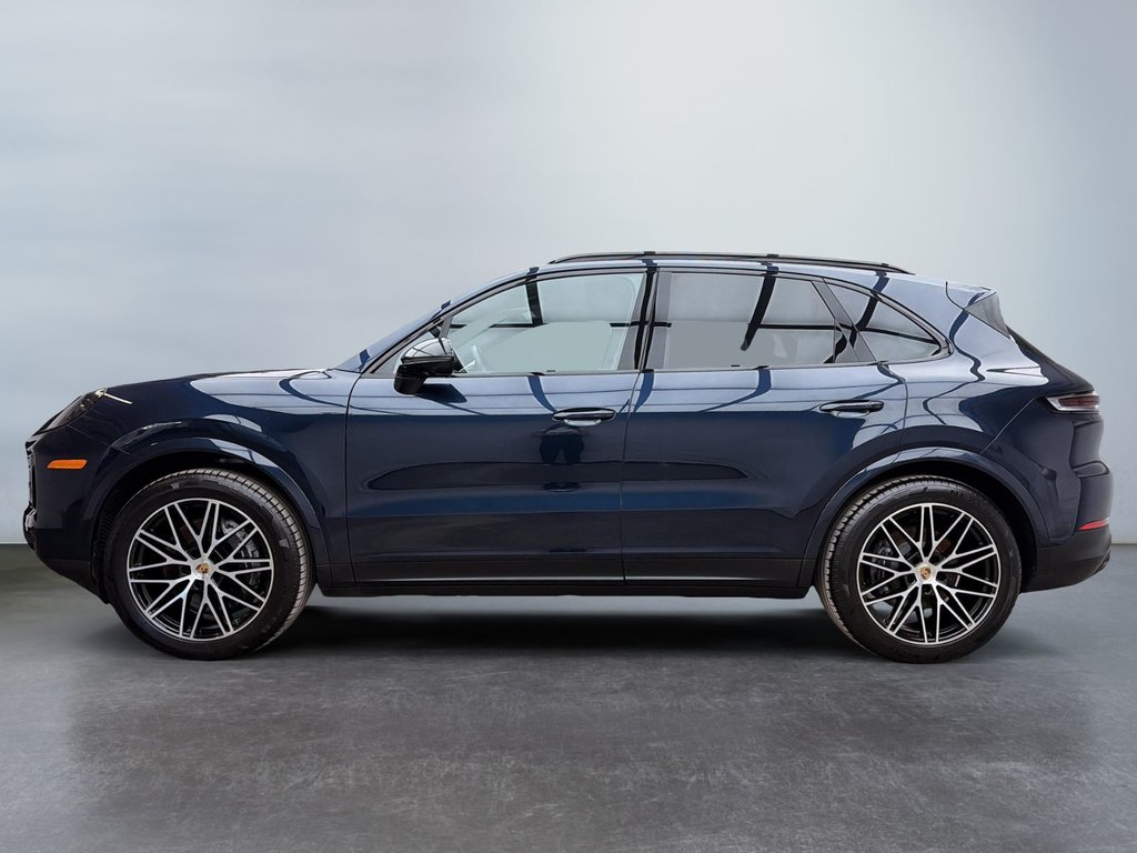 2024 Porsche Cayenne in Laval, Quebec - 2 - w1024h768px