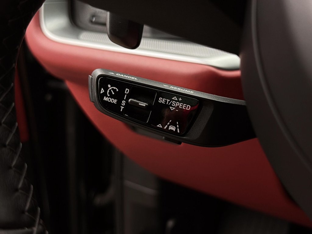 Porsche Cayenne  2024 à Laval, Québec - 17 - w1024h768px