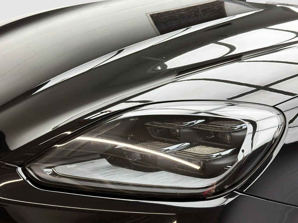 Porsche Cayenne  2024 à Laval, Québec - 8 - w1024h768px