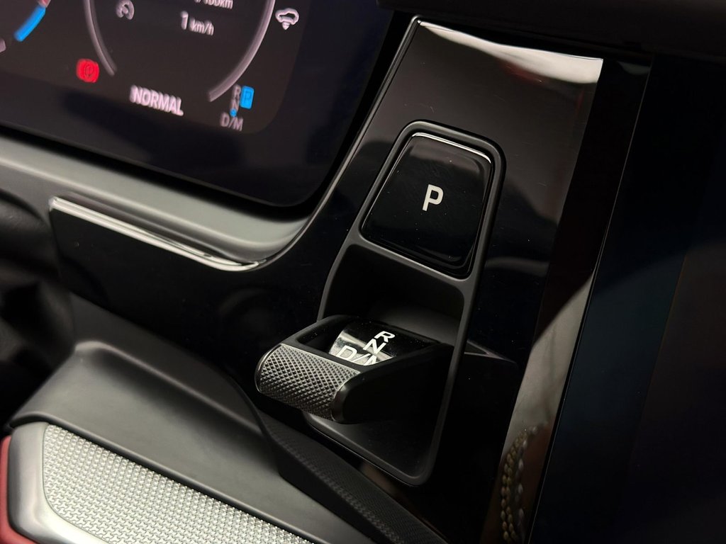 Porsche Cayenne  2024 à Laval, Québec - 20 - w1024h768px